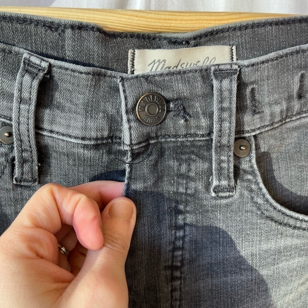 Madewell 9” Mid Rise Skinny Jeans in Black - Picture 11 of 16